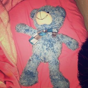 I am selling a teddy bear